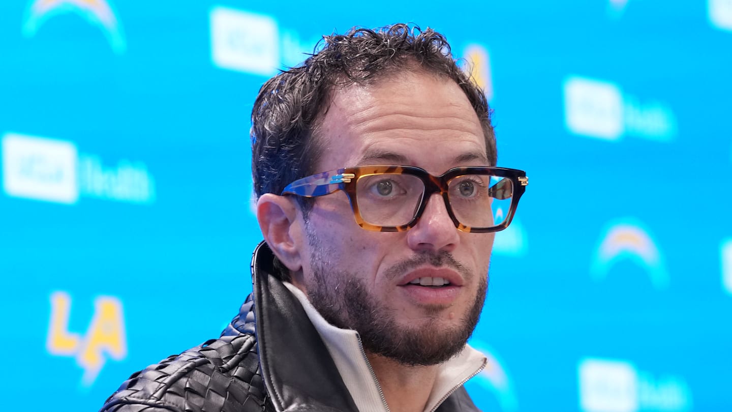 Chargers offensive coordinator Mike McDaniel