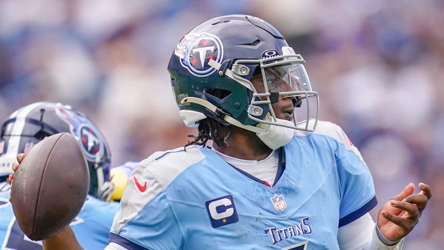 Titans' Cam Ward Draws Comparison to Fellow No. 1 Overall Pick