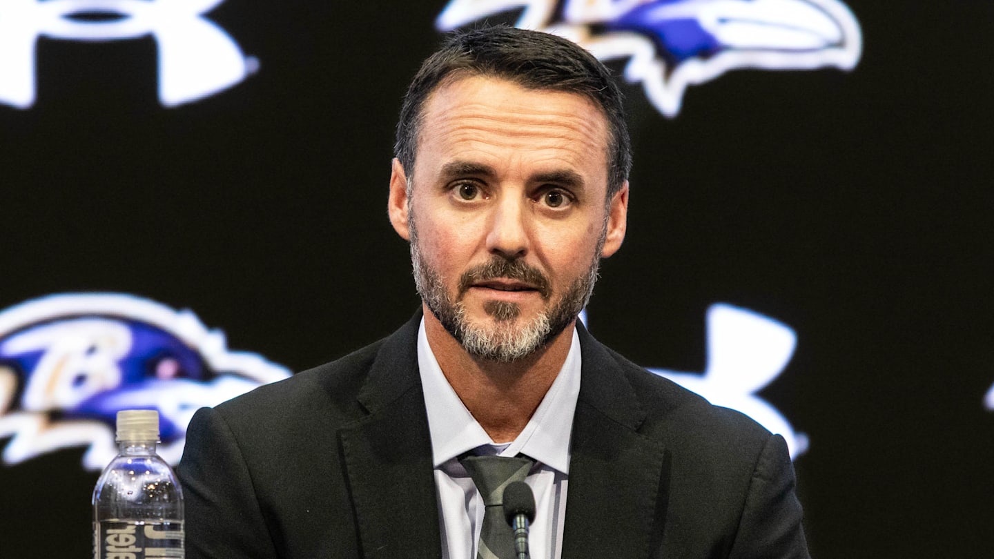 Baltimore Ravens head coach Jesse Minter
