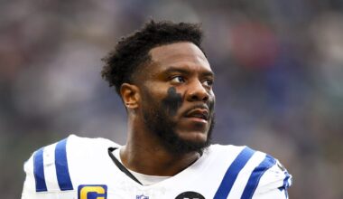 Indianapolis Colts linebacker Zaire Franklin stands on the sideline