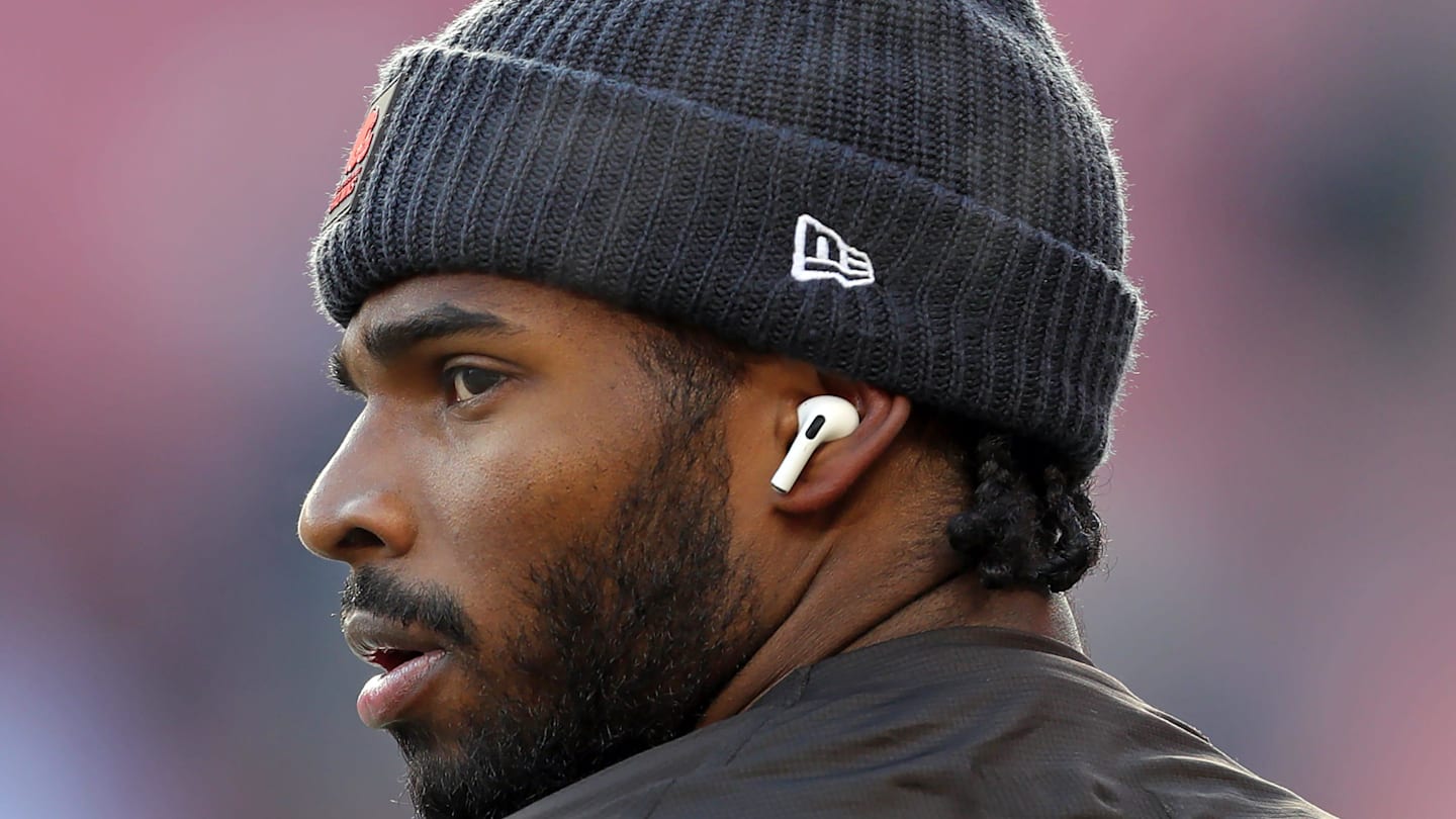 Jameis Winston's Comments to Deion Sanders Reveal Confidence in Shedeur