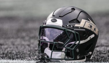 Saints Veteran QB at Center of Growing Jets Trade Speculation