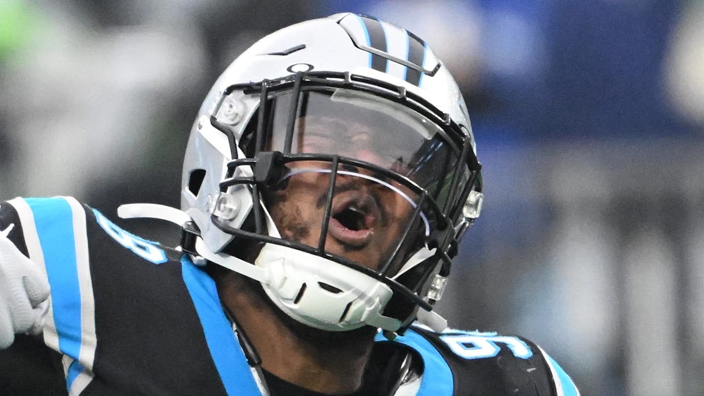 Carolina Panthers outside linebacker D.J. Wonnum