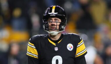 Pittsburgh Steelers quarterback Aaron Rodgers