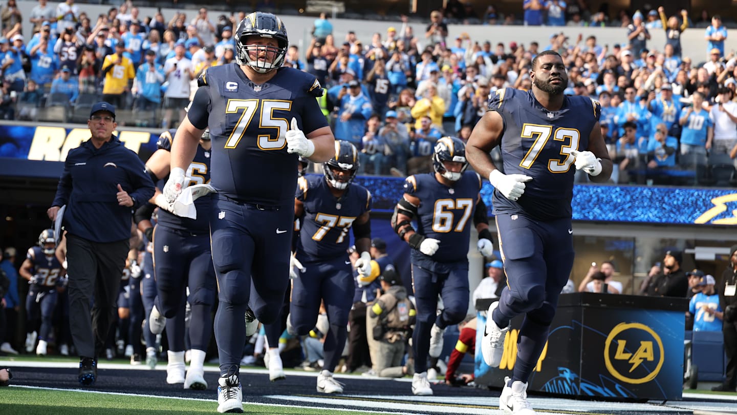 Chargers Worst-Case Scenario Around Justin Herbert Should Terrify Fans