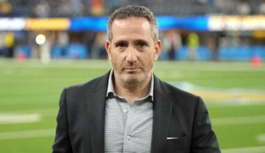 Eagles, Howie Roseman Urged to Make Curious Move in Free Agency