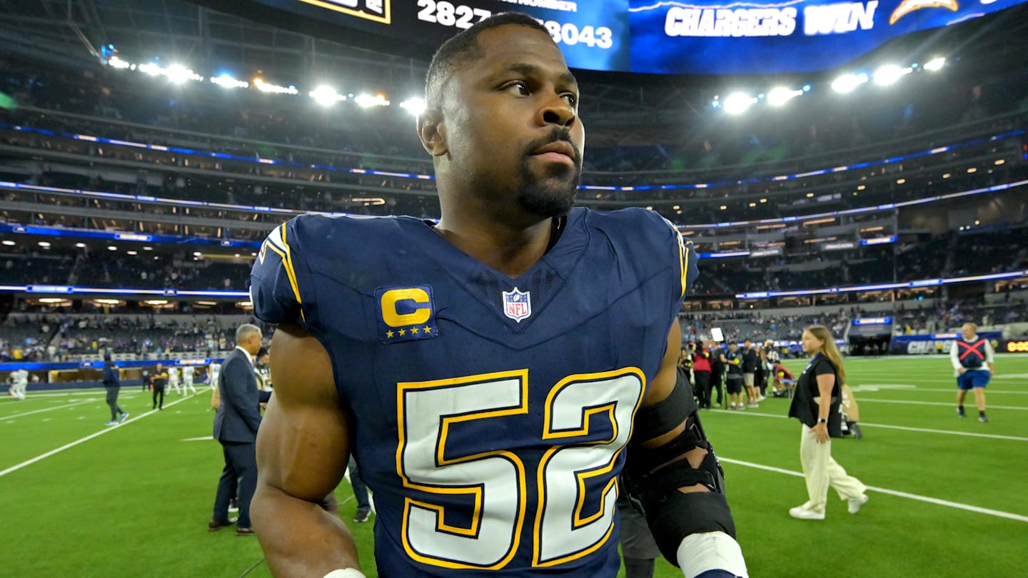 Chargers Free Agency Predictions Include Key Re-Signings