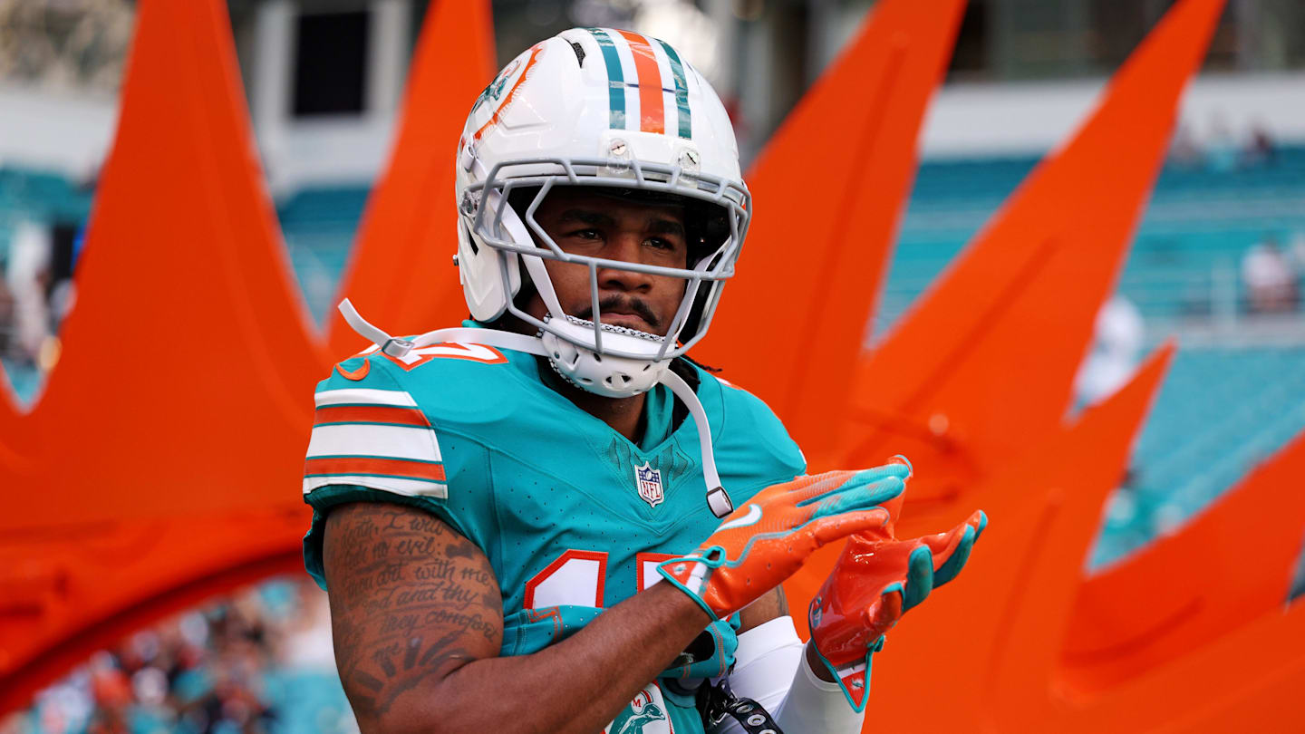 Dec 21, 2025; Miami Gardens, Florida, USA; Miami Dolphins wide receiver Jaylen Waddle (17) reacts during the second quarter against the Cincinnati Bengals at Hard Rock Stadium. Mandatory Credit: Nathan Ray Seebeck-Imagn Images