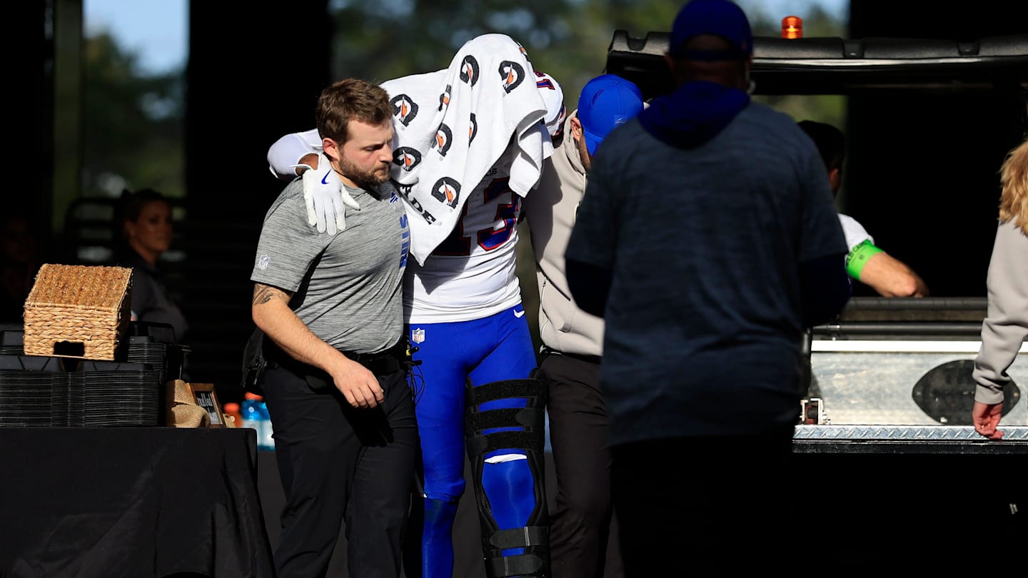 Graphic Injury Update Displayed by Buffalo Bills' WR With Free Agency Approaching