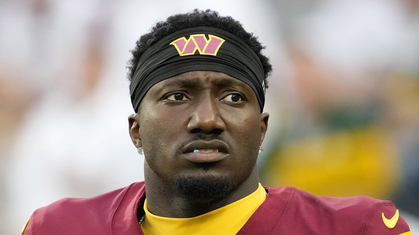 Washington Commanders wide receiver Deebo Samuel Sr.