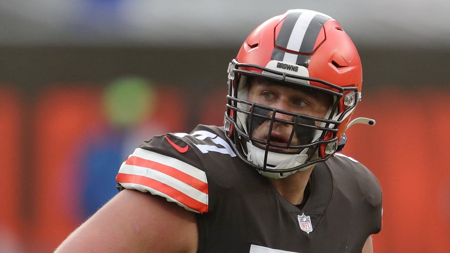 Browns guard Wyatt Teller