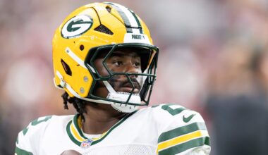 Oct 19, 2025; Glendale, Arizona, USA; Green Bay Packers quarterback Malik Willis (2) against the Arizona Cardinals at State Farm Stadium. Mandatory Credit: Mark J. Rebilas-Imagn Images