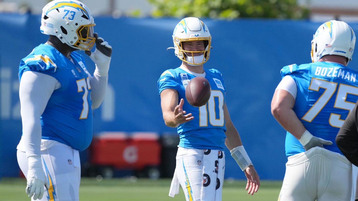 May 20, 2025; El Segundo, CA, USA; Los Angeles Chargers center Bradley Bozeman (75) looks on during offseason workouts at The Bolt. Mandatory Credit: Kirby Lee-Imagn Images