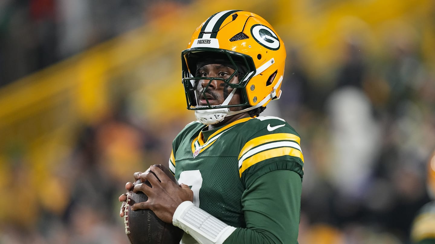Green Bay Packers quarterback Malik Willis (2)