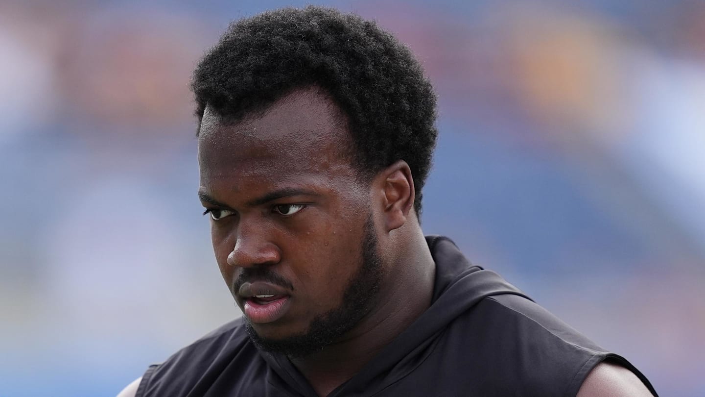 Miami Hurricanes defensive lineman Rueben Bain Jr.