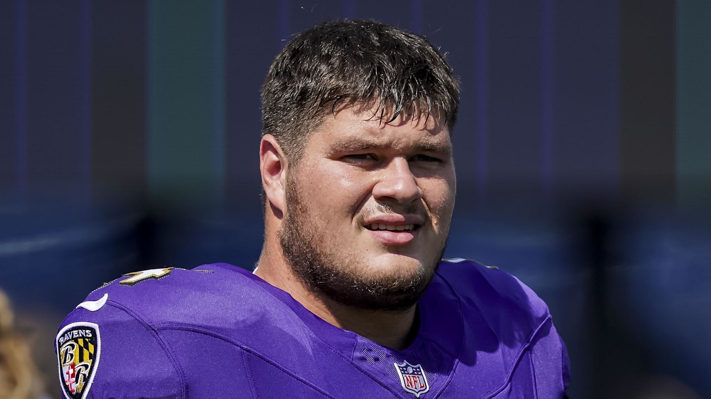 Sep 14, 2025; Baltimore, Maryland, USA; Baltimore Ravens center Tyler Linderbaum (64) before the game against the Cleveland Browns at M&T Bank Stadium. Mandatory Credit: Mitch Stringer-Imagn Images
