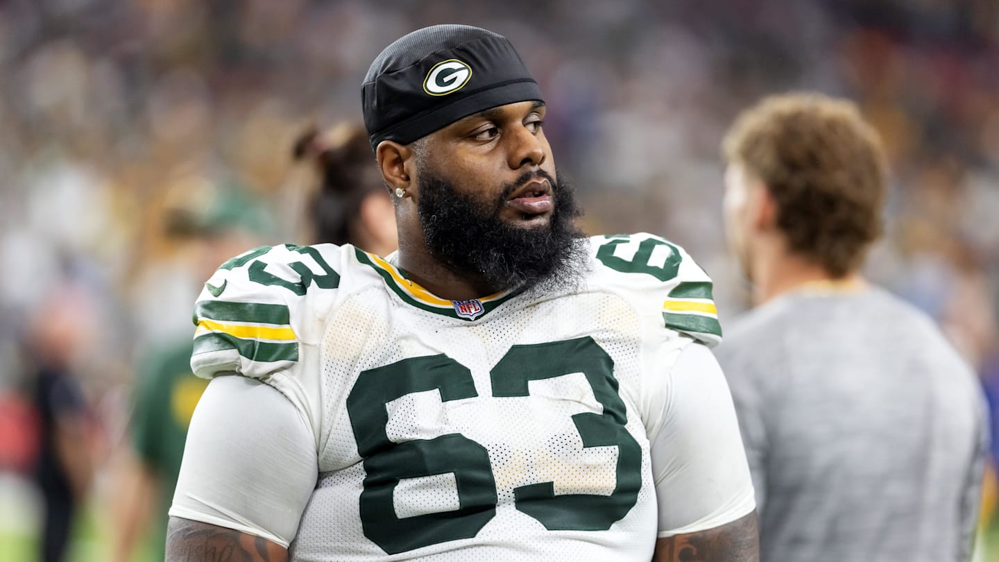 Oct 19, 2025; Glendale, Arizona, USA; Green Bay Packers tackle Rasheed Walker (63) against the Arizona Cardinals at State Farm Stadium. Mandatory Credit: Mark J. Rebilas-Imagn Images