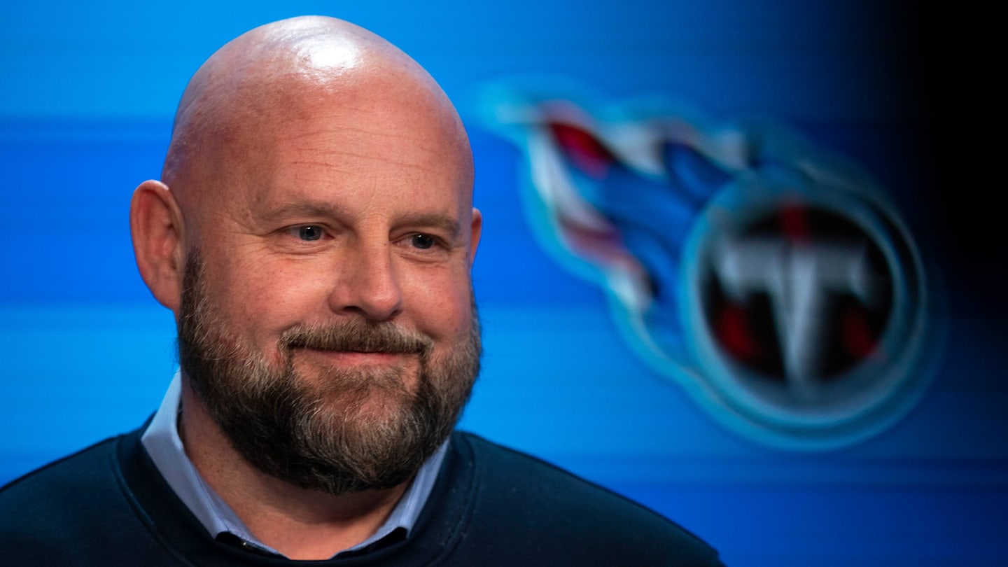 Star Tackle Sees Success for Titans' Brian Daboll, Cam Ward