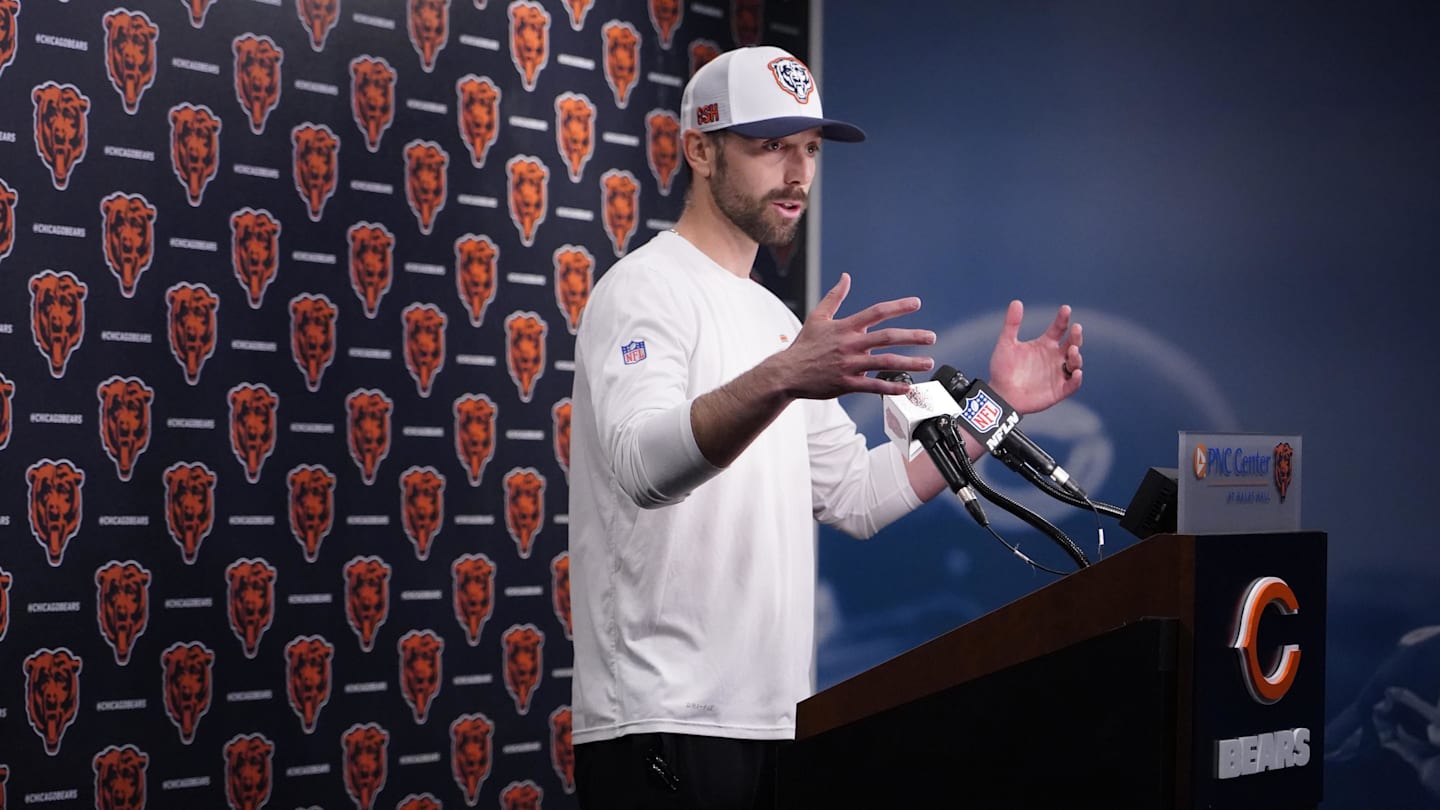 Chicago Bears offensive coordinator Declan Doyle