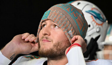 Miami Dolphins quarterback Quinn Ewers