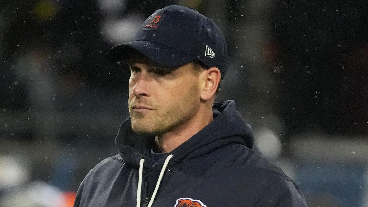 Chicago Bears head coach Ben Johnson