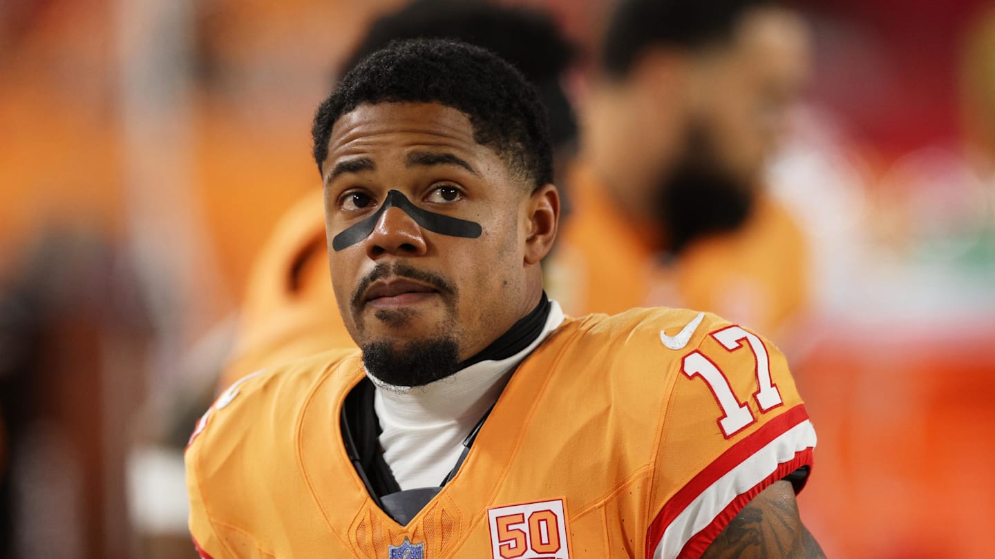 Buccaneers Do Big Favor For Wideout Sterling Shepard