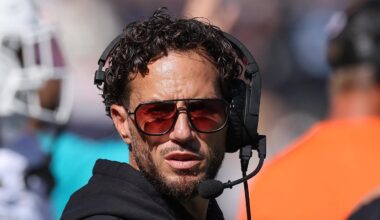 Miami Dolphins head coach Mike McDaniel