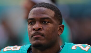 Miami Dolphins running back De'Von Achane