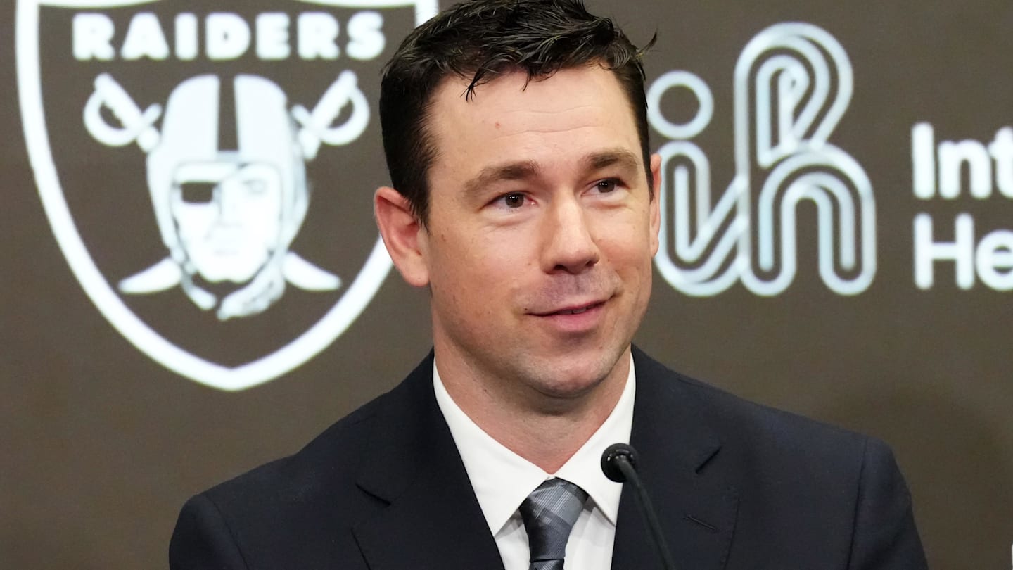 Raiders Hope Their Latest Coaching Hire Fixes Significant OL Issue