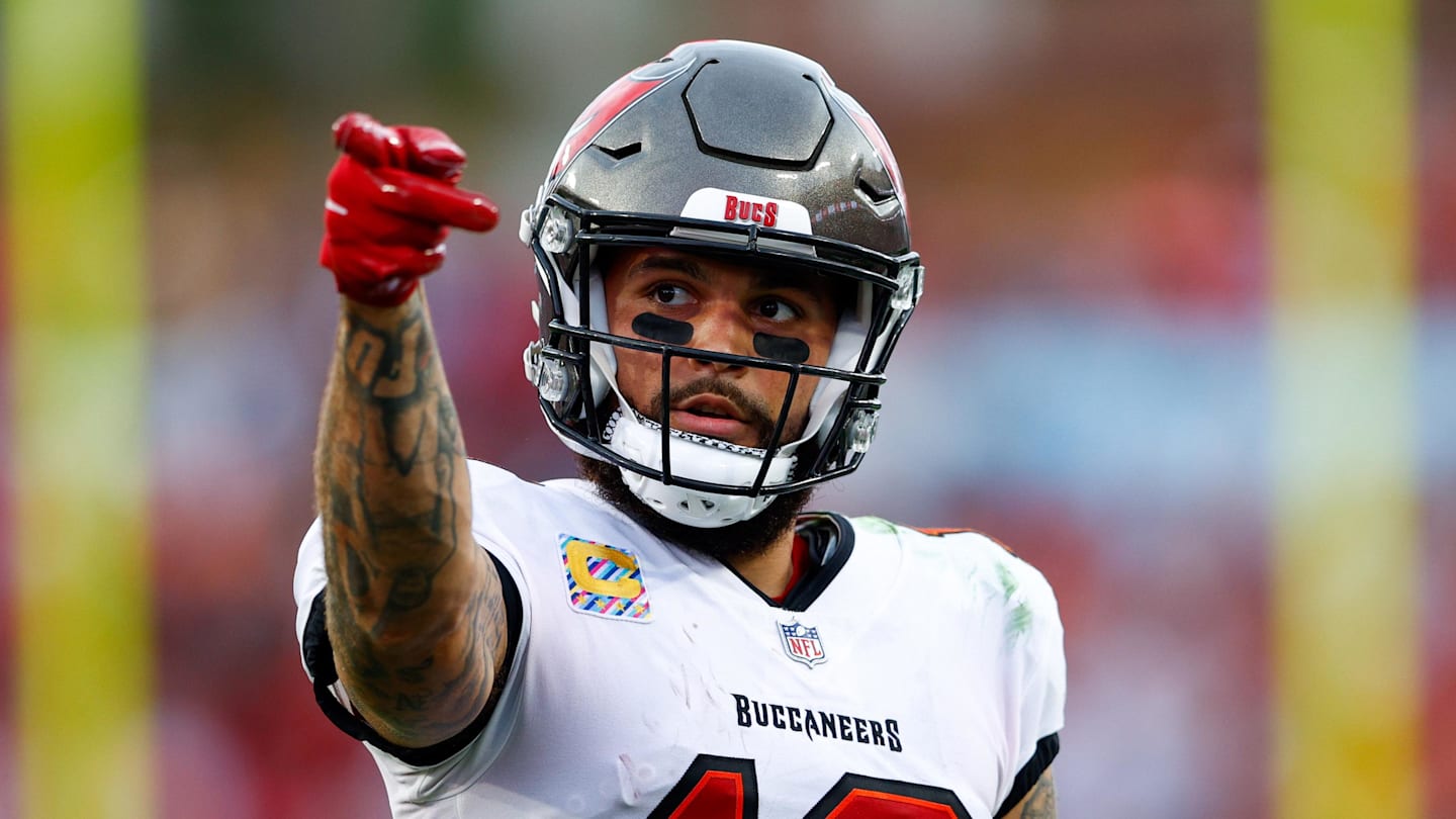 Tampa Bay Buccaneers wide receiver Mike Evans (13)