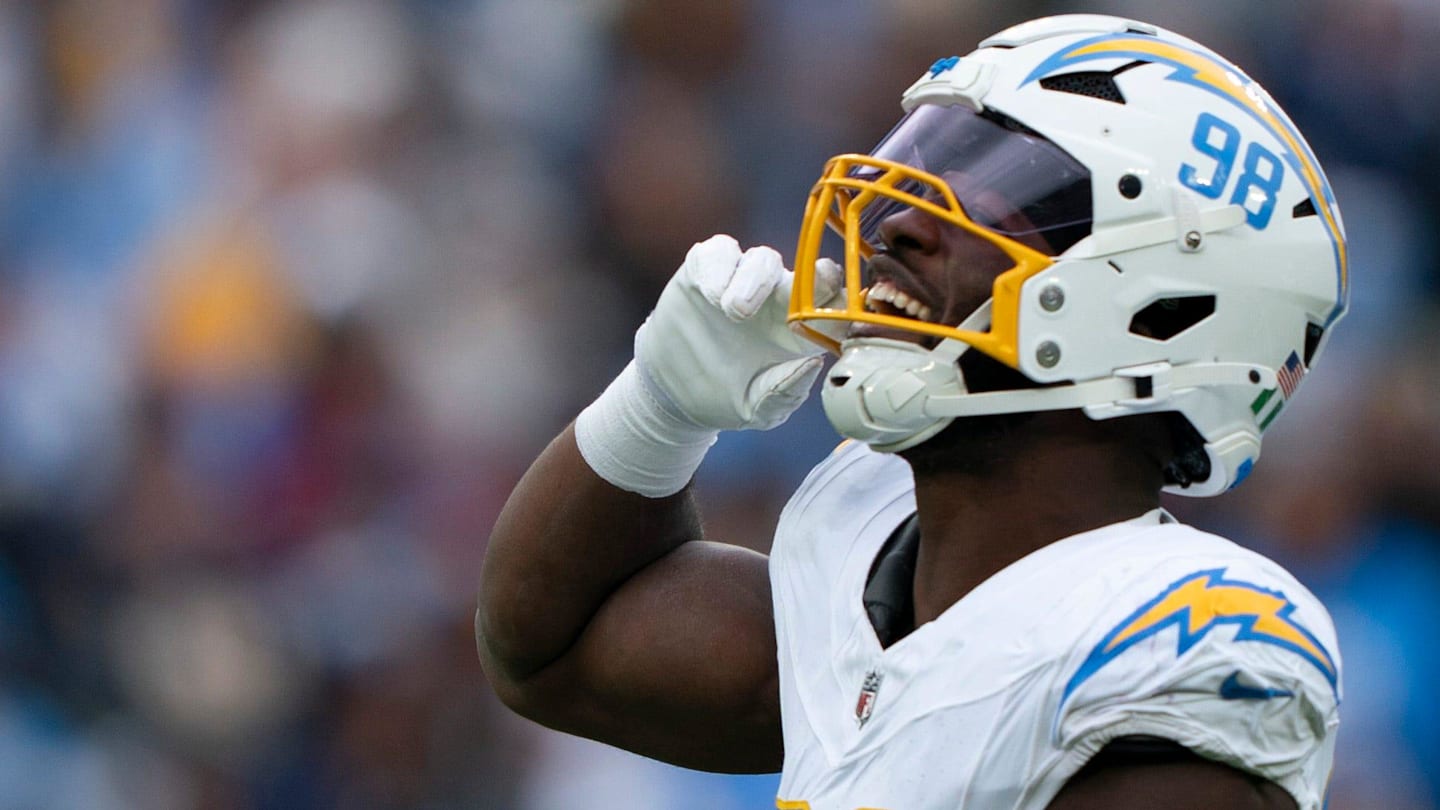Chargers Cap Space Outlook Won't Impact Franchise Tag on Top Free Agent