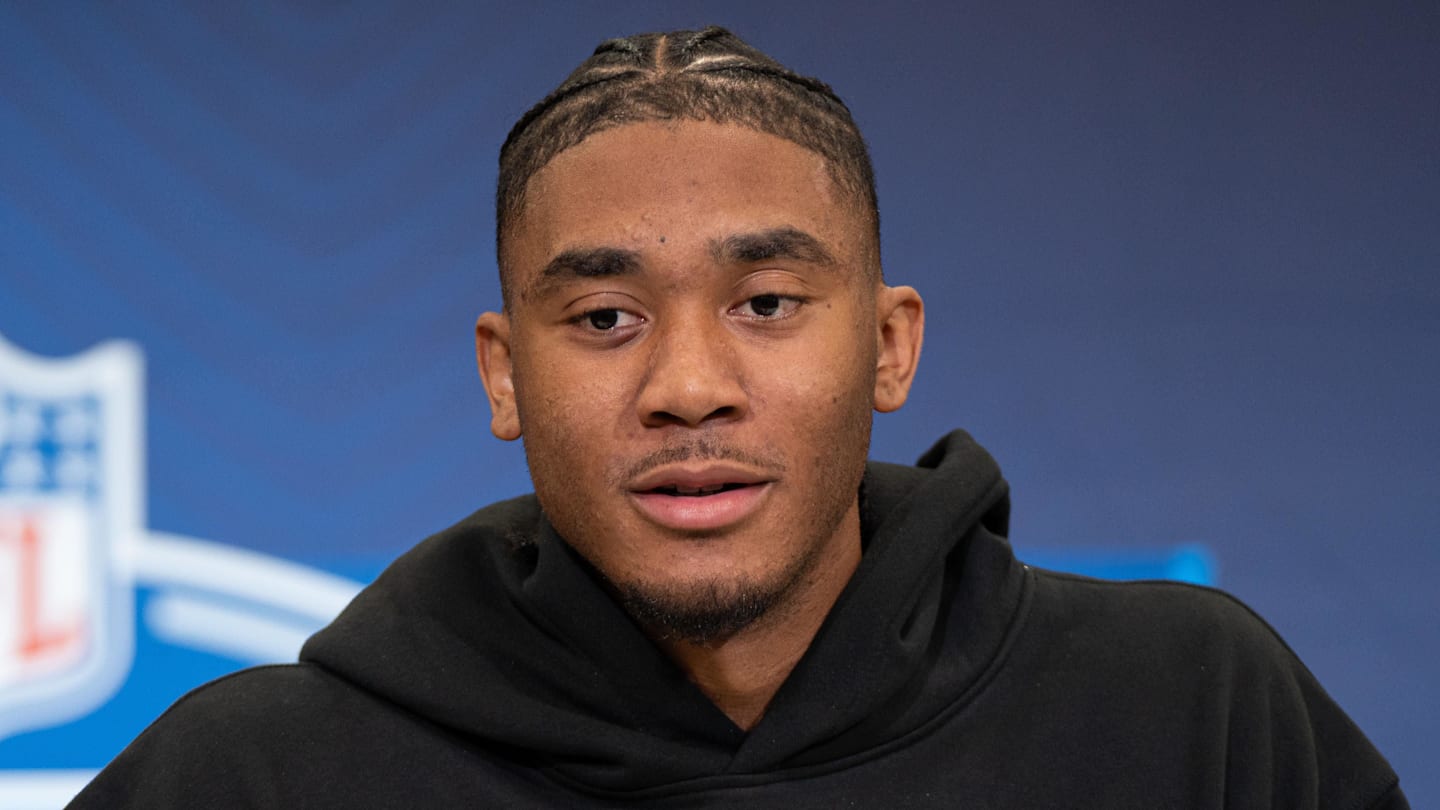 Arkansas quarterback Taylen Green