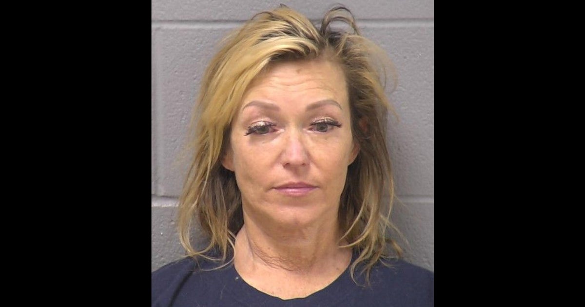 Misty McMichael, widow of Chicago Bears legend Steve "Mongo" McMichael, charged with domestic battery in Will County