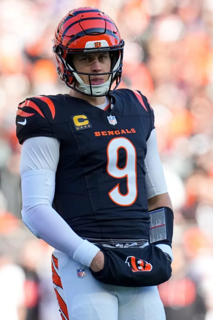 Cincinnati Bengals quarterback Joe Burrow (9) paces between plays in the second quarter of the NFL Week 18 game between the Cincinnati Bengals and the Cleveland Browns at Paycor Stadium in Downtown Cincinnati on Sunday, Jan. 4, 2026.