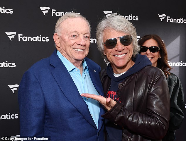 Jerry Jones, pictured on Saturday night in San Francisco, will pay Pickens $28 million