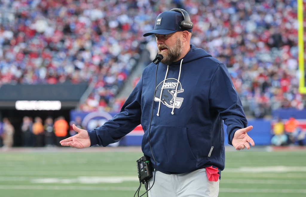 New York Giants coach Brian Daboll on the sideline during the fourth quarter.