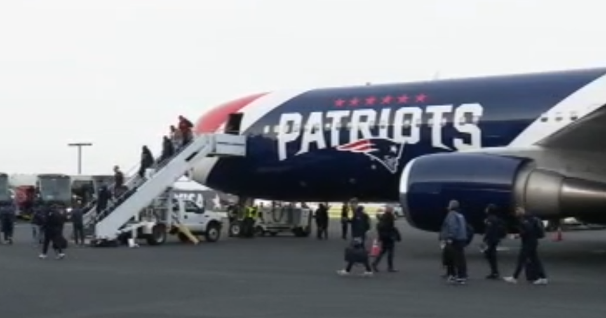 Super Bowl teams arrive in San Jose ahead of championship faceoff