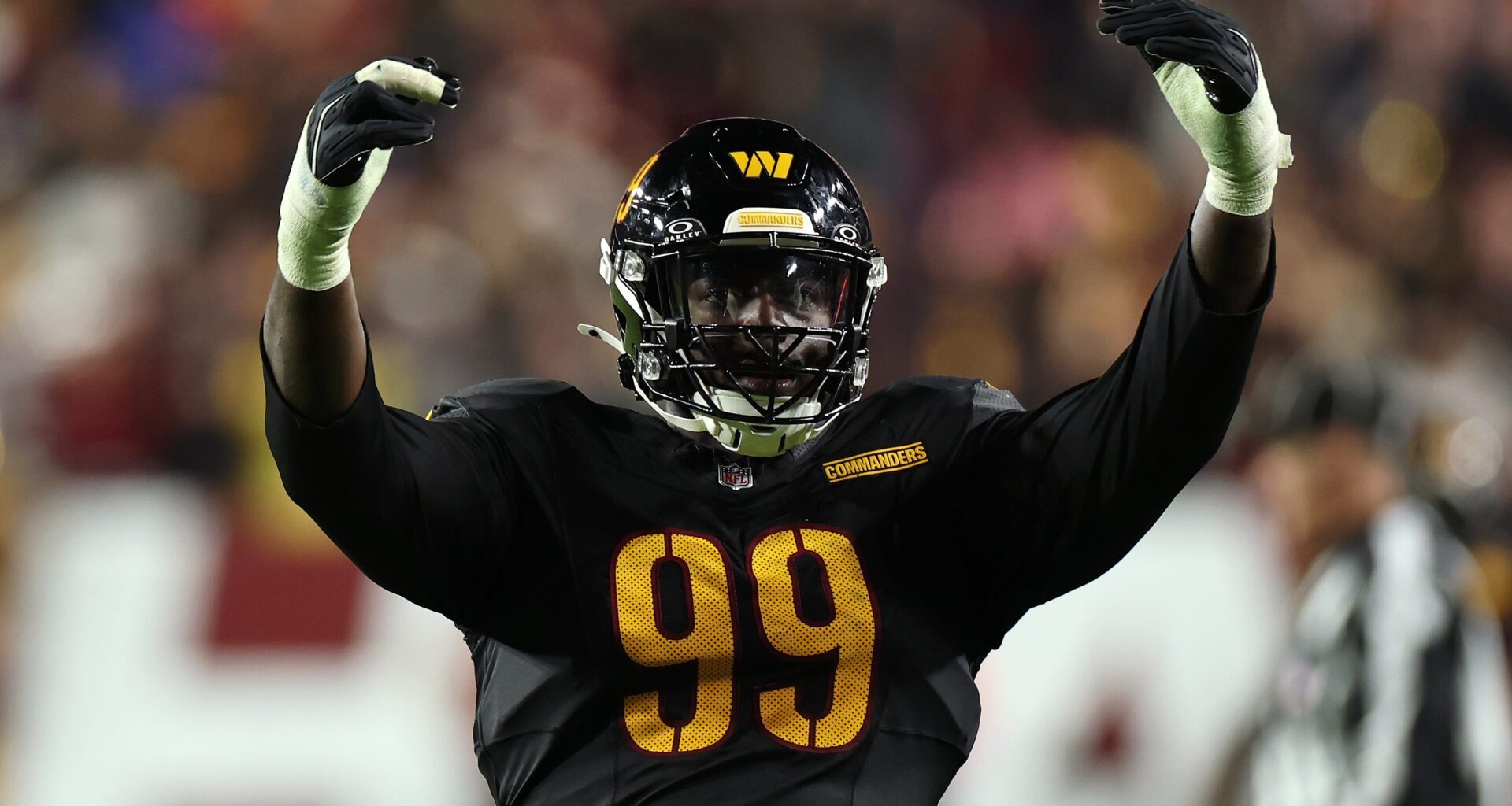 Commanders Called Out for$45M DT Javon Kinlaw's Bad Contract