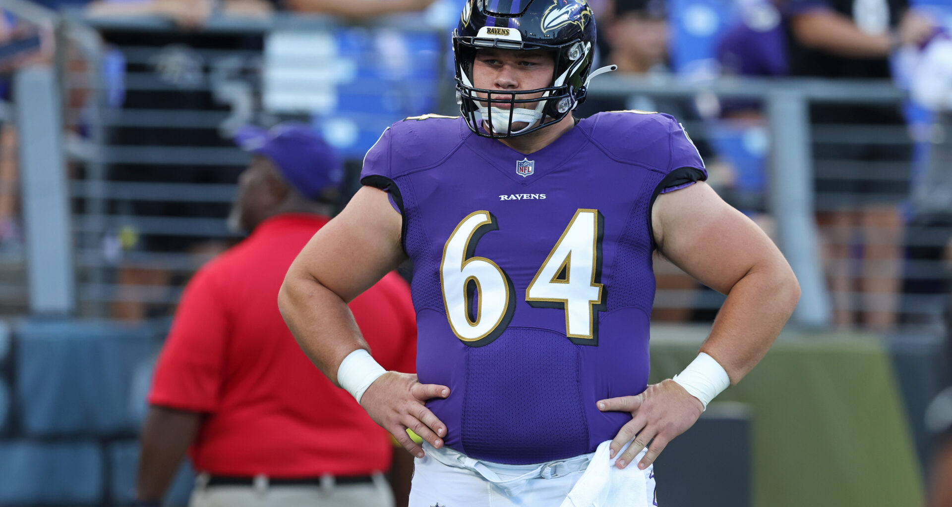 Chargers Called 'Ideal' Fit for Pro Bowler Who Could Reset the Market