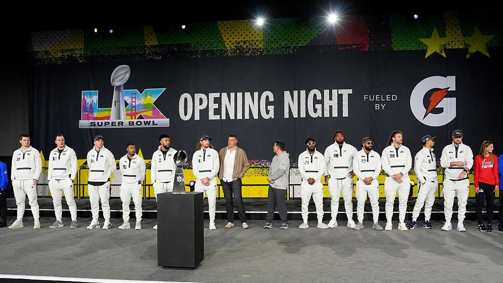 Patriots take part in Super Bowl Opening Night ahead of championship