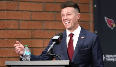 Cards' LaFleur says he'll call plays as QB decision looms