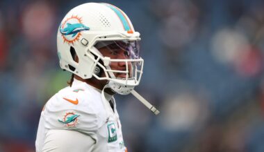 Dolphins Predicted to Retain Tua Tagovailoa in 2026