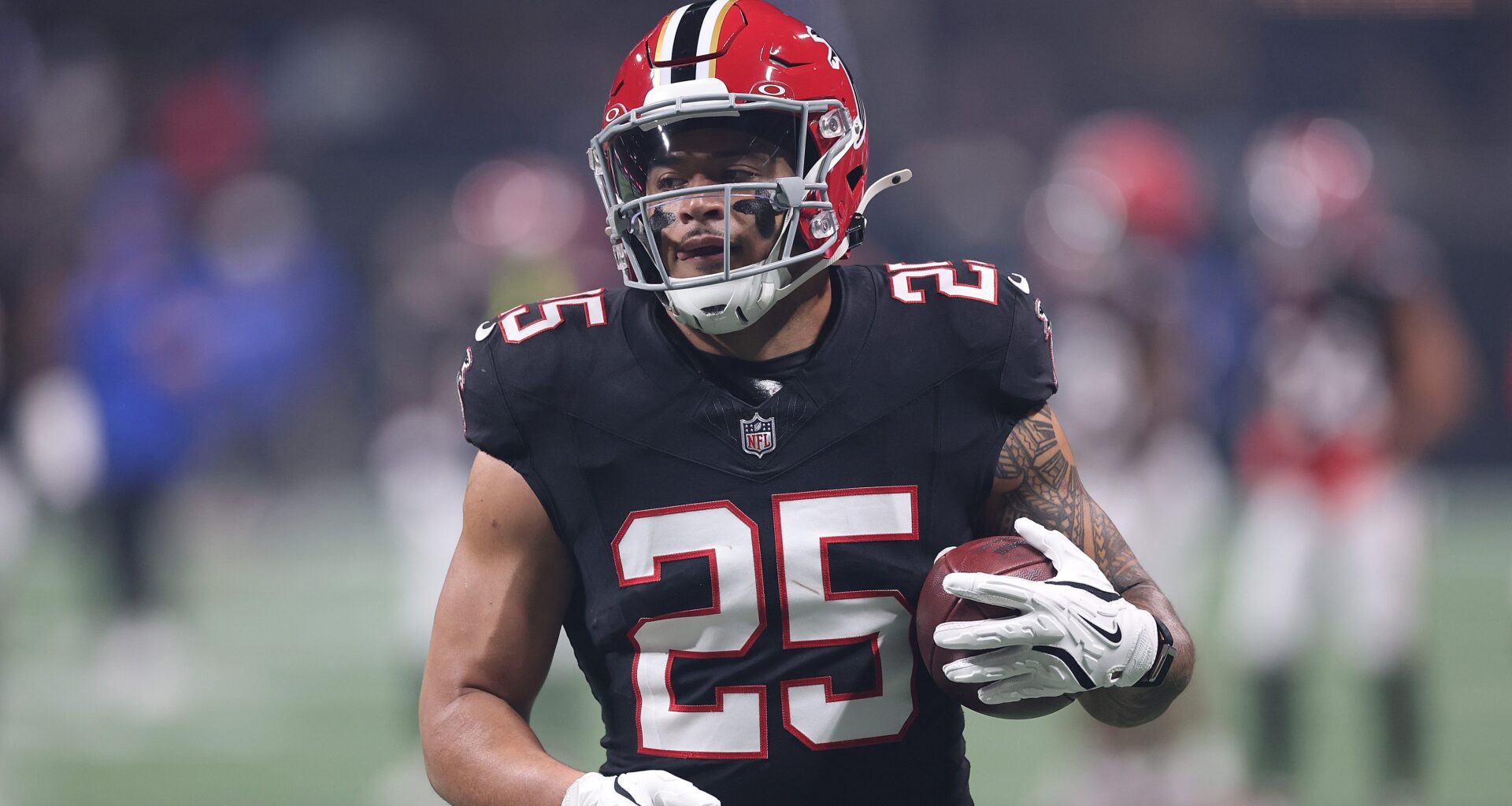 Falcons Predicted to Lose $1.8 Million Free Agent RB to Cap-Strapped Chiefs