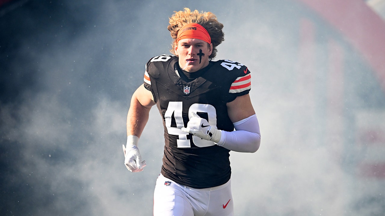 Browns' Carson Schwesinger named 2025 NFL Defensive Rookie of the Year