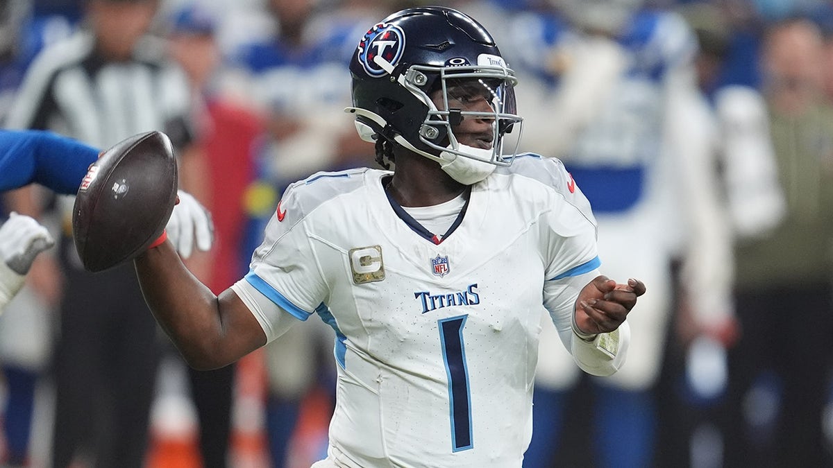 Cam Ward plays the Colts