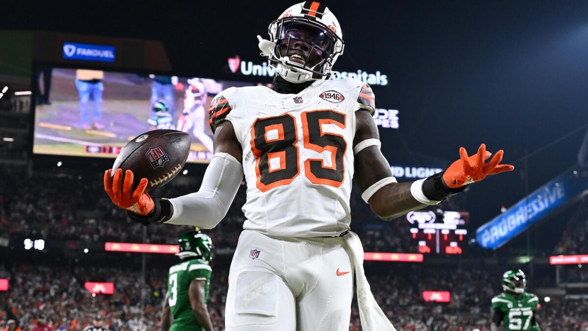 Tight end David Njoku takes to Instagram to announce departure from Browns