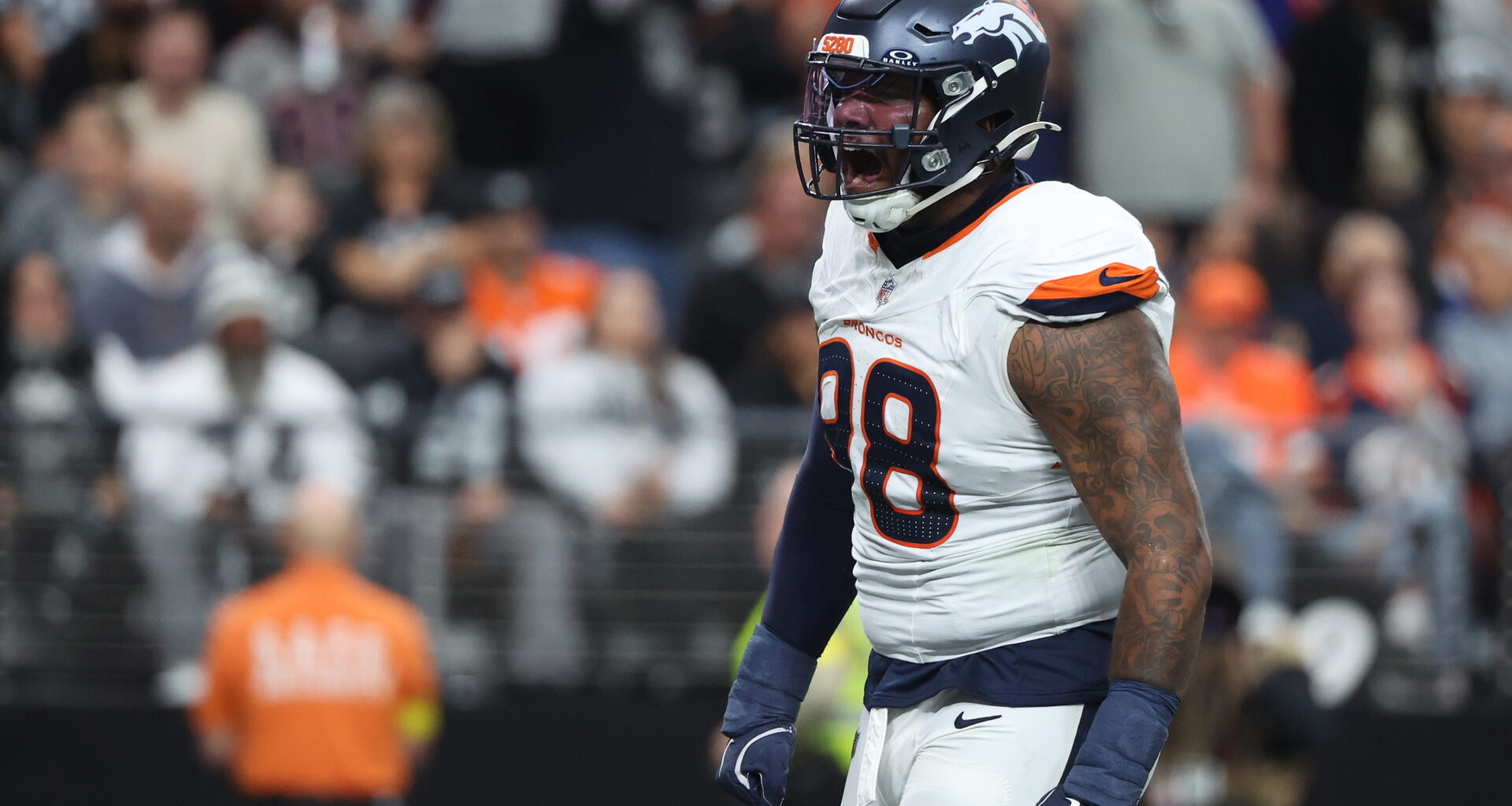 Broncos Free Agent Starter Gets Bold FA Contract Prediction