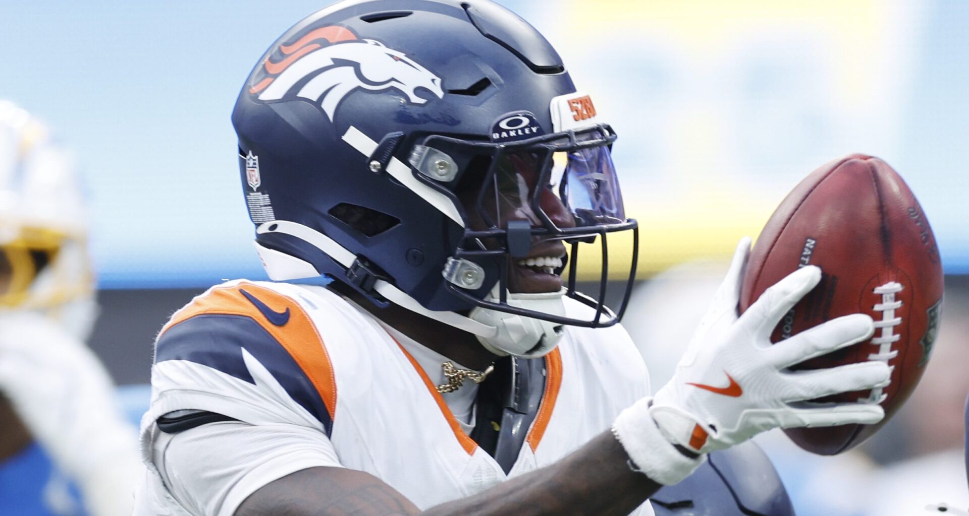 Broncos Get Attention-Grabbing Message From JL Skinner