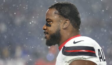 Texans Get Good News on LB Azeez Al-Shaair After Thumb Injury