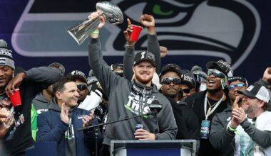 Seahawks take to streets for parade to celebrate Super Bowl